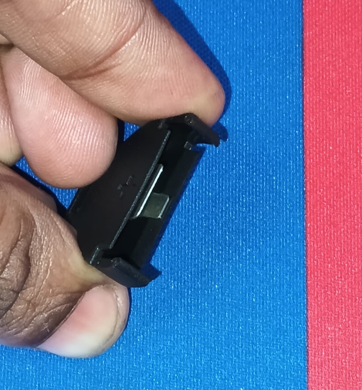 CR2032 CR2025 Vertical Battery Socket Holder ET11381