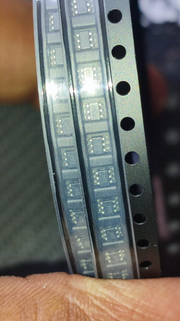 UMH11N AMSOT-363 amsem dual NPN 100mA 50V Digital Transistors ETA2528