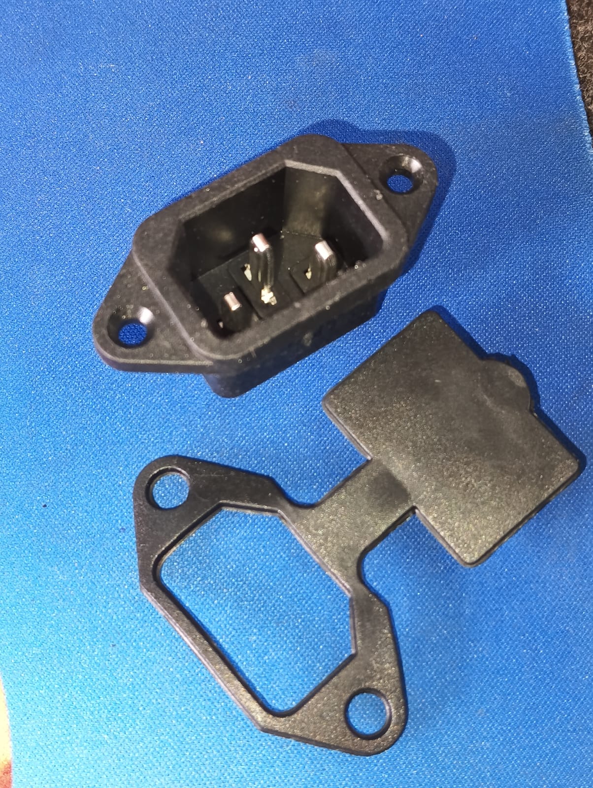 ICE CABLE MOUNT MALE CONNECTER ET11177