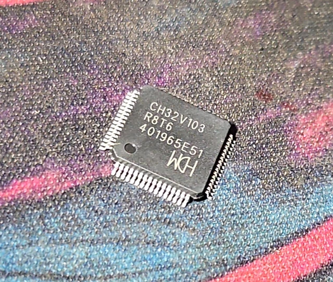 CH32V103R8T6 LQFP-64M(10x10) WCH Microcontrollers ETA2757
