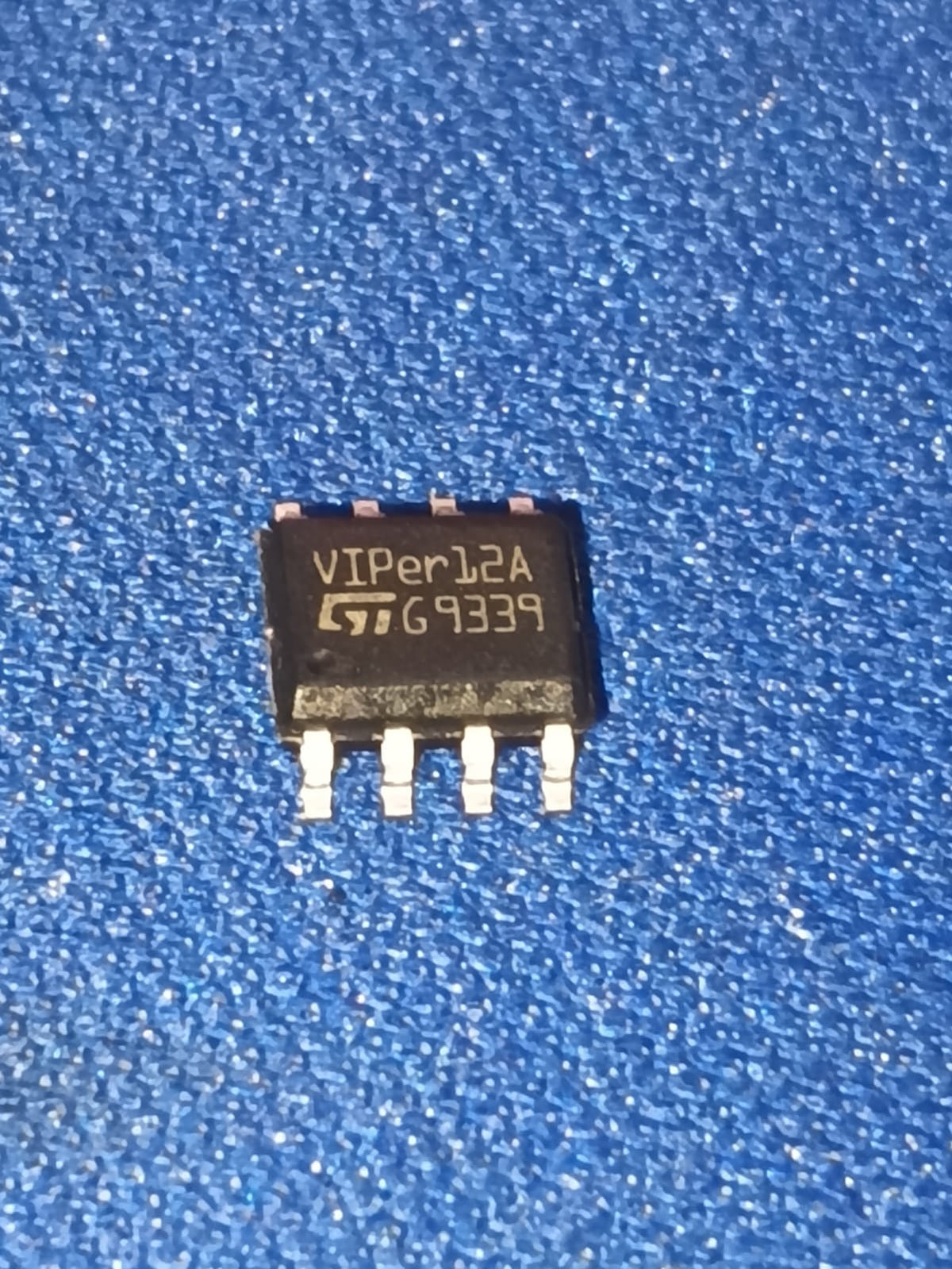 VIPER12ASTR-E ST SO-8 SMD ETH6855