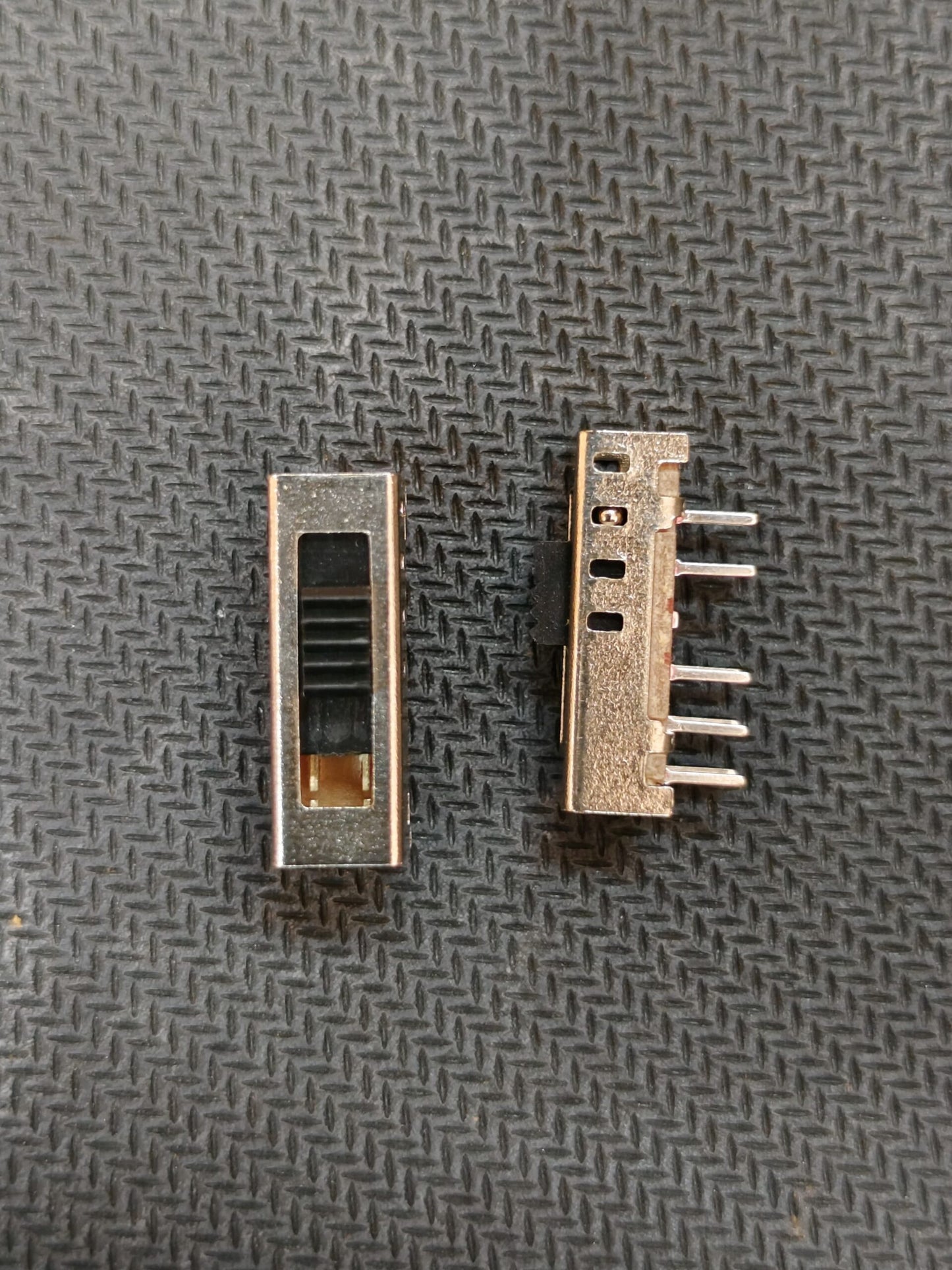 SS-24E01-G020 Slide Switch 10 PIN ET7615