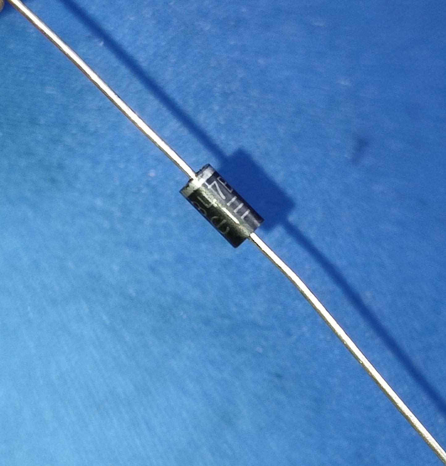 1N5347B DO-15 LGE Zener Diode Independent 10V 5W 5347 ETA2696