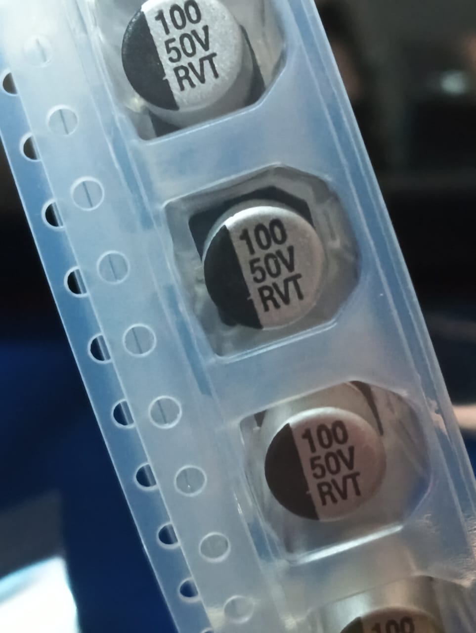100uF 50V RVT1H101M0607 SMD D6.3xL7.7mm ACMECON ±20% Aluminum Electrolytic Capacitors SMD ETA2425