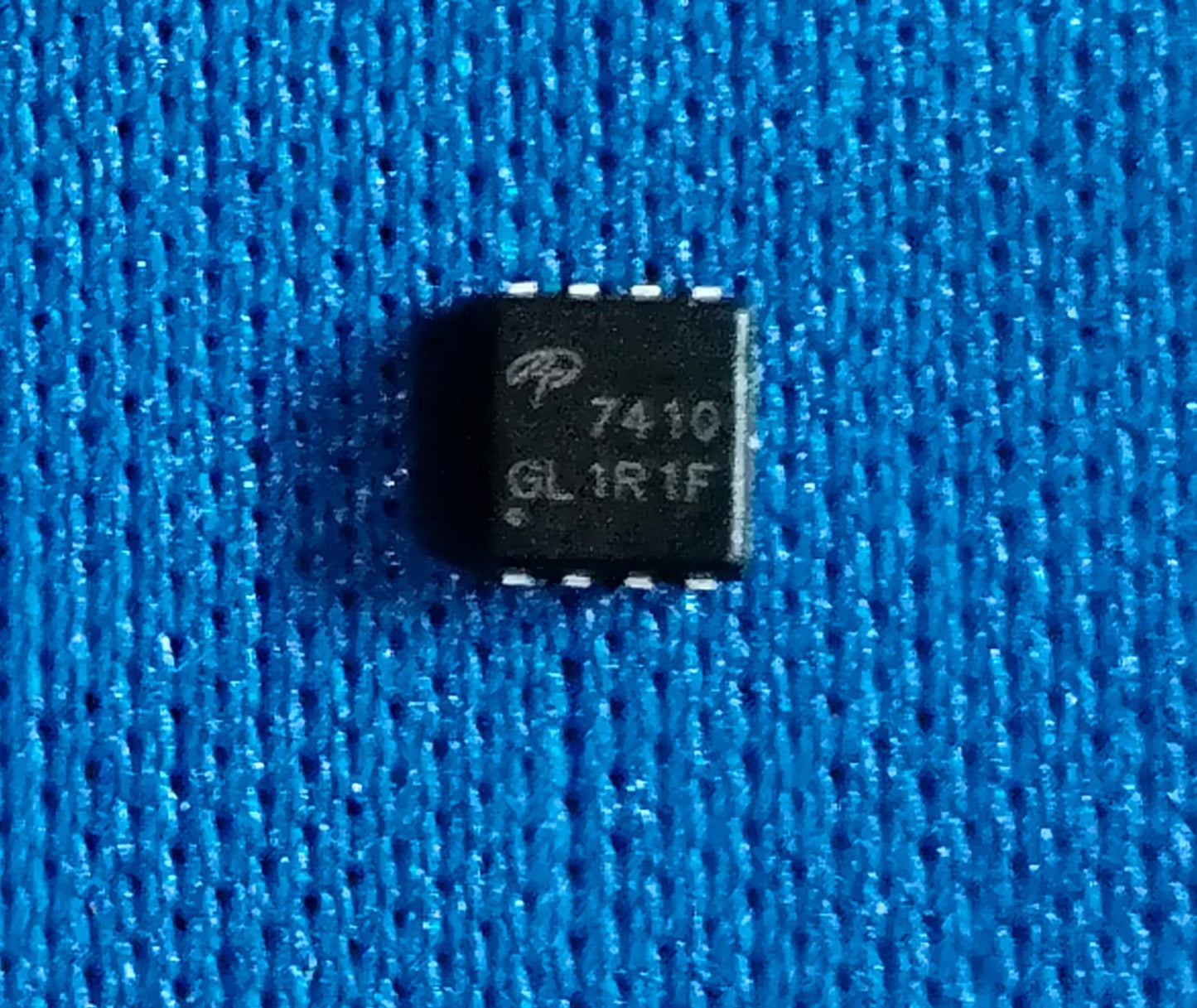 AON7410 30V DFN-8(3x3) MOSFET 30V 24A N-Channel 7410 MOSFET AO ETA2200