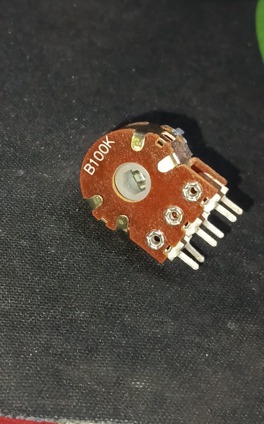 100K OHM DUAL potentiometer ELCON Rotary POT WITH METAL SHAFT ET5216