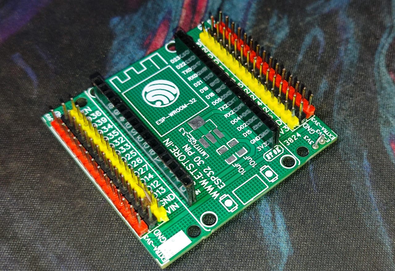 ESP32 30 PIN BREAKOUT BOARD WITH RBY HEADER ET11058