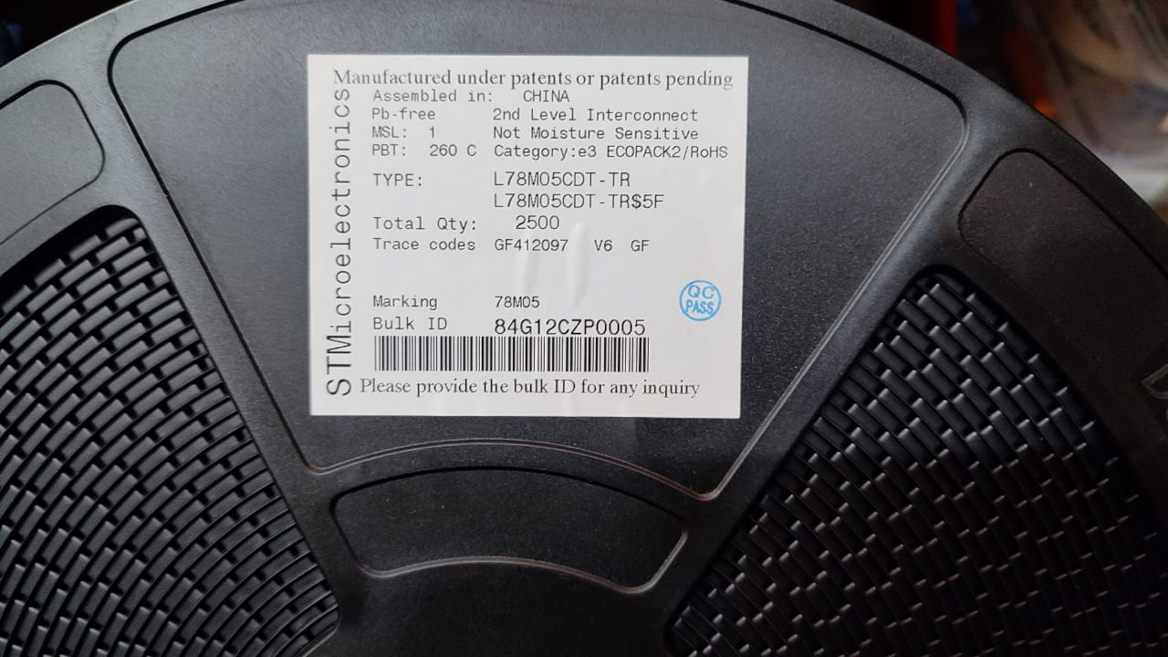 L78M05CDT-TR DPAK TO252 smd ST 7805 5V 78M05 0.5A ETA1333
