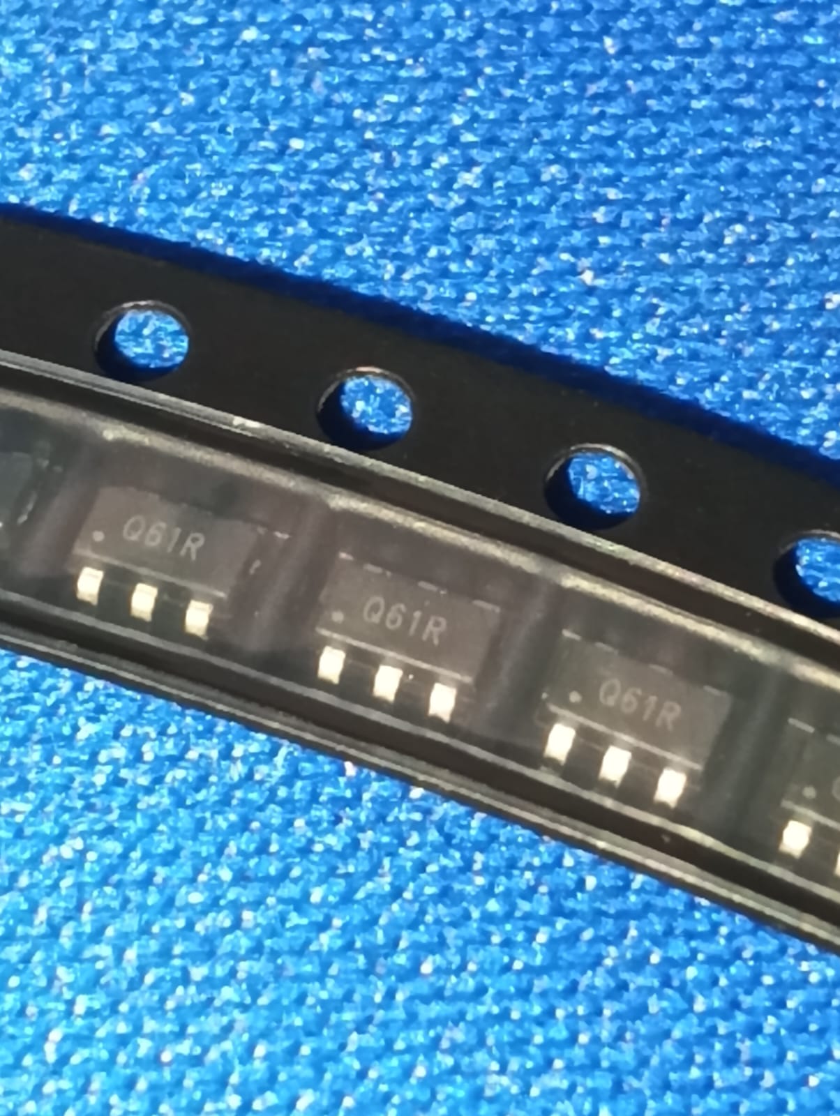 IP2161 SOT-23-6 INJOINIC Battery Management Q61 2161 ETA2284