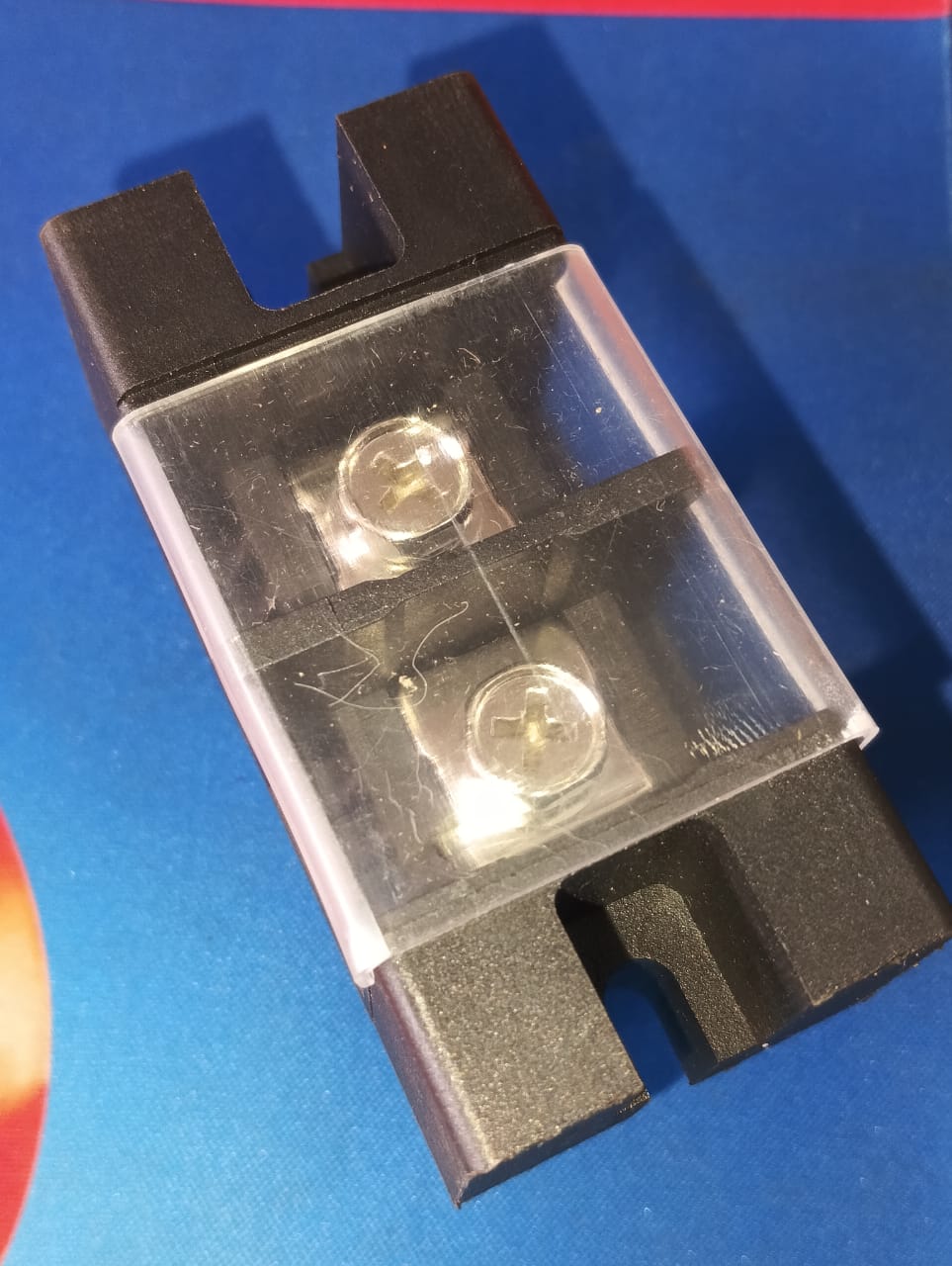 BLACK 100A ESS FENCE TERMINAL1IN 2OUT CONNECTOR ET11172