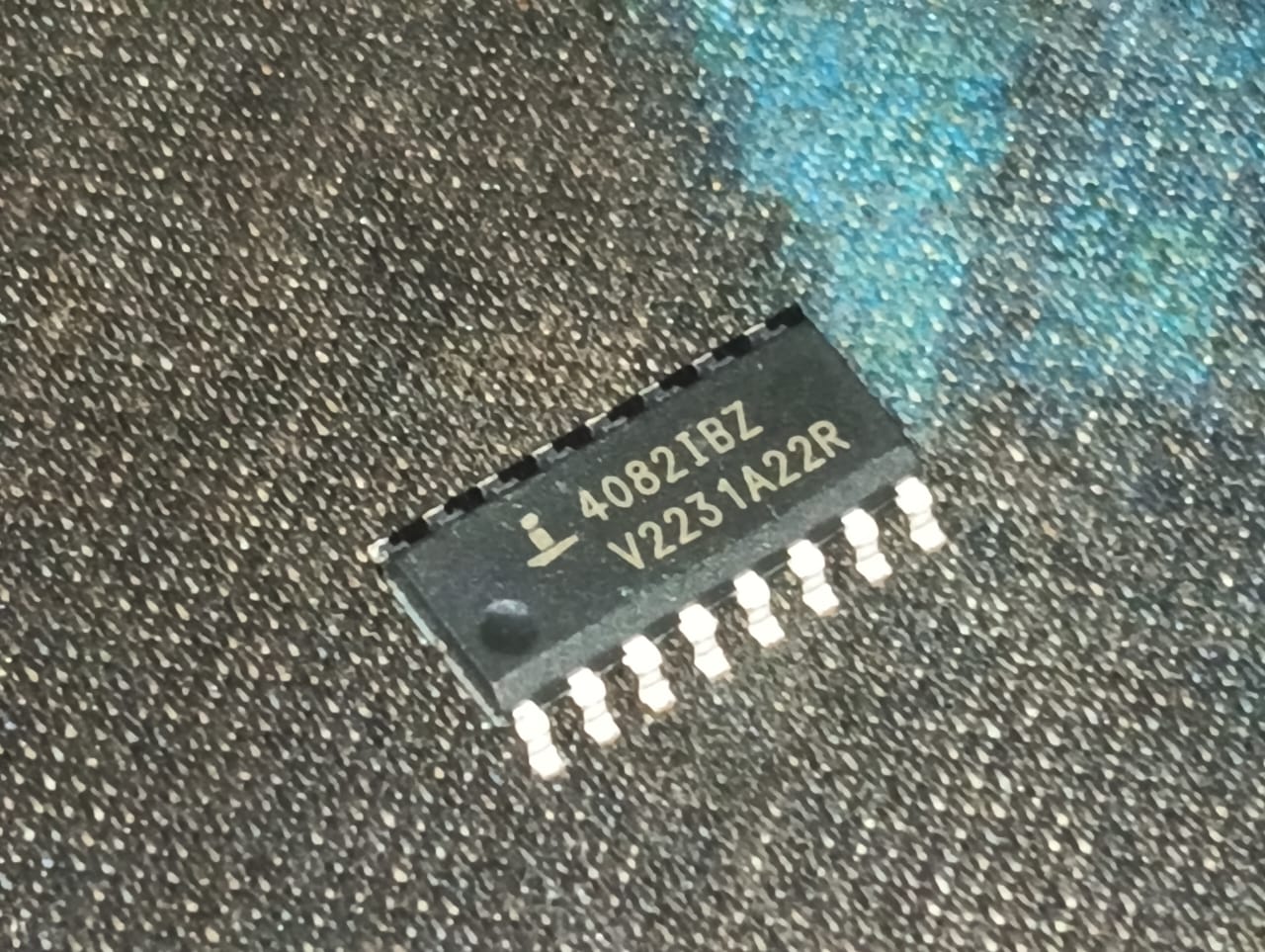 HIP4082IBZ Renesas H bridge gate driver ETD11068