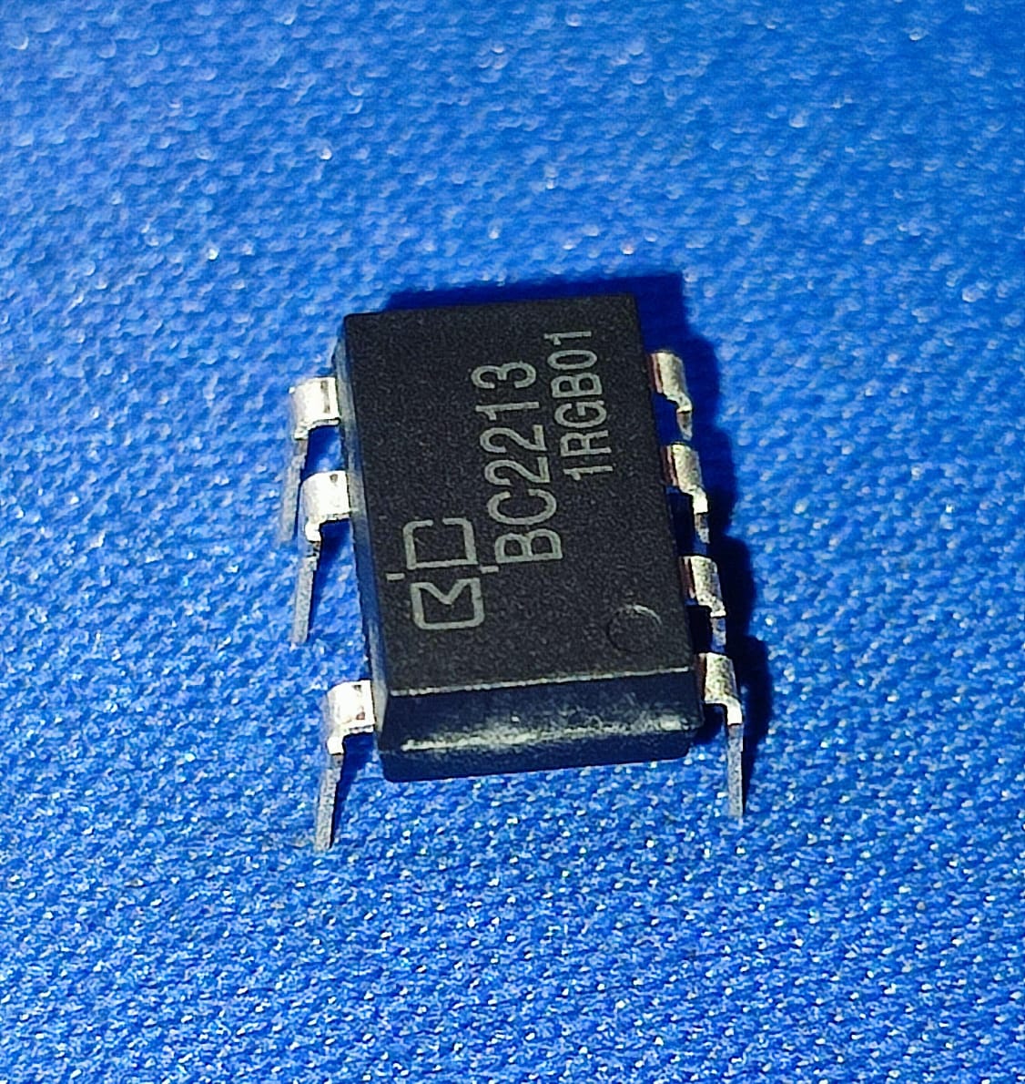 BC2213 DIP-7 BC 110VAC~220VAC 1 Form A (SPST-NO) 0.9A Solid State Relays (Triac Output) ETA2453