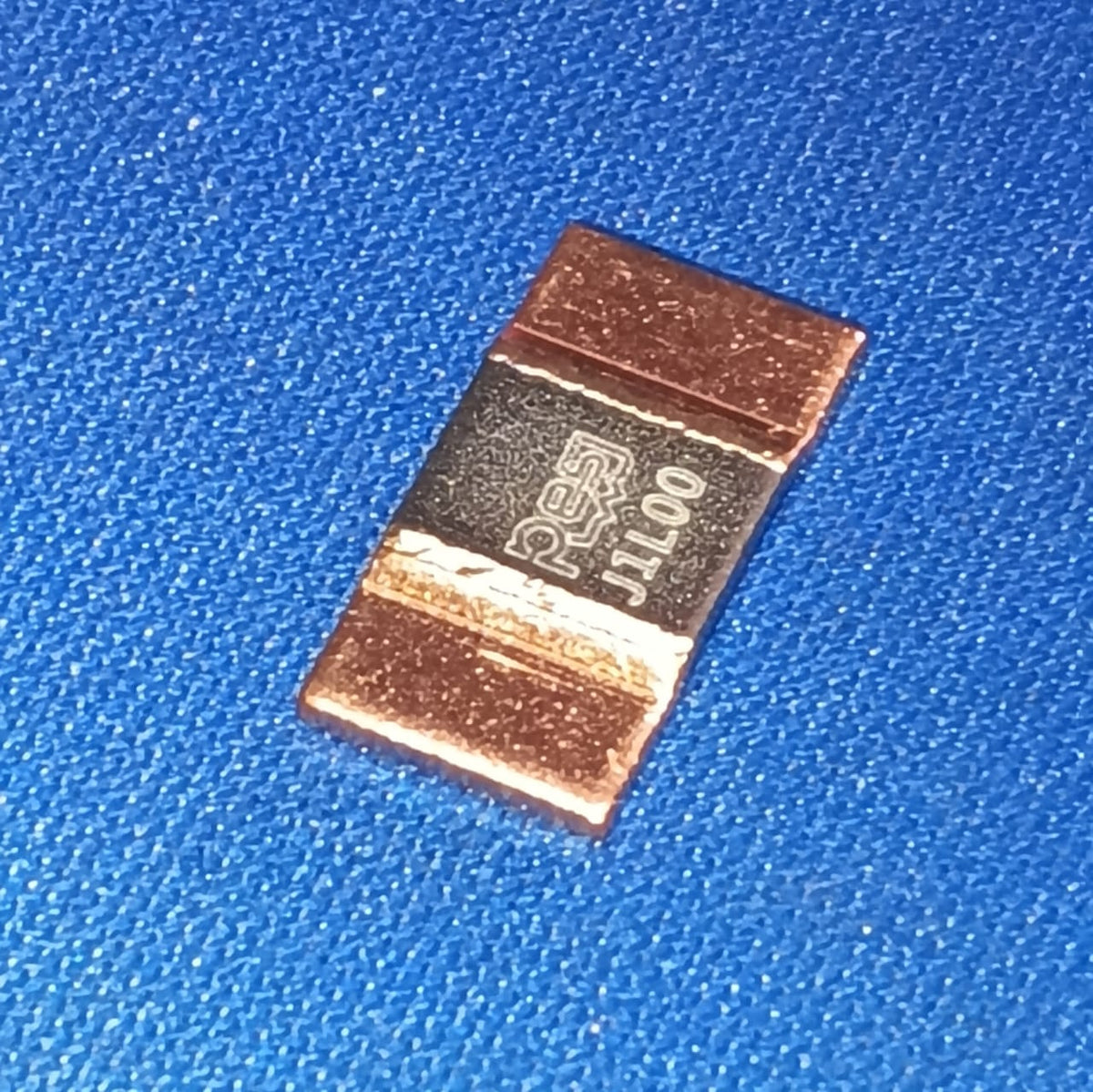 1 milli OHM 5930 10W SEWF5930J1L00P9RESI Current Sense Resistors Shunt ±5% R001 J1L00 ETH6712