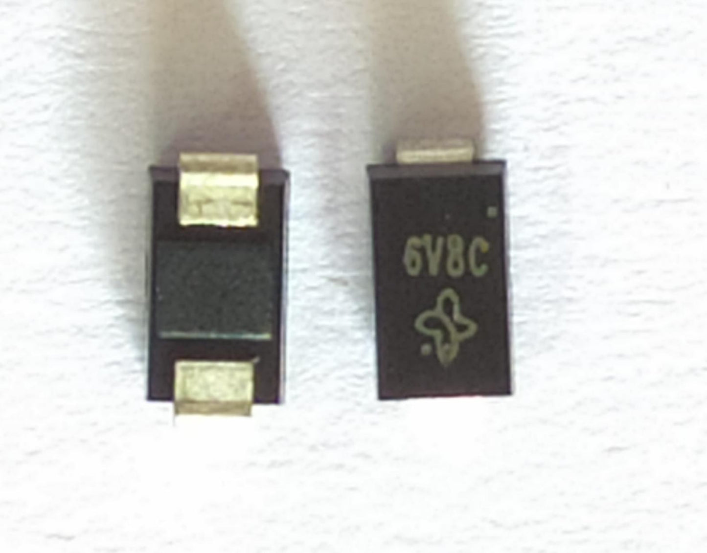 SMAJ6.8CA Bidirectional TVS Diode SMD 6V8C 6.8CA 6.8V ET9850