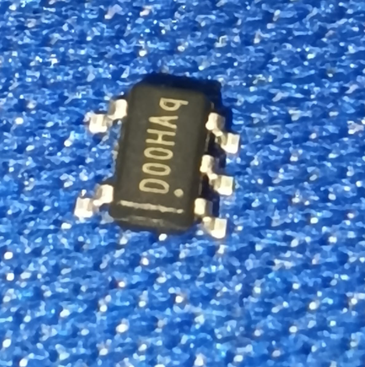 MT9700-N SOT-23-5 2A Power Distribution Switches D00HA ETA2764