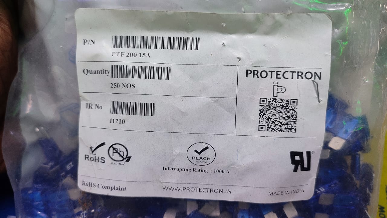 15A Blade Fuse Automotive 32V ET8652