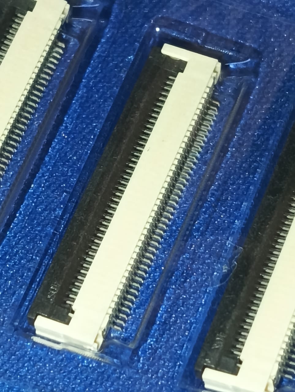 FPC-05F-40PH20 SMD,P=0.5mm, SMD 40 PIN Right Angle XUNPU Flip type 40P FFC, FPC (Flat Flexible) Connector ETA2275