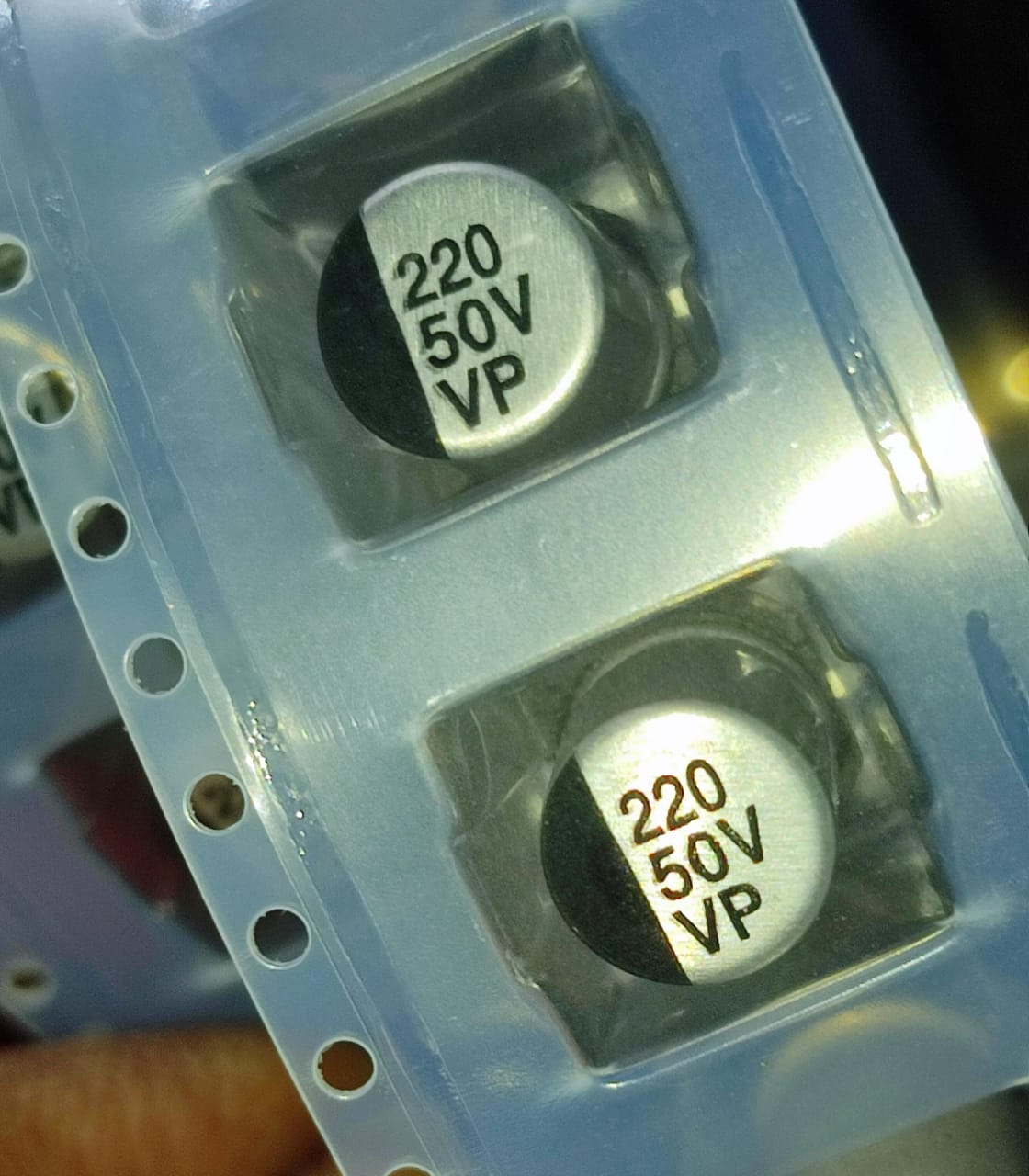 220uF 50V VP1H221M0810 Honor Elec ±20% Aluminum Electrolytic Capacitors SMD ETA2423