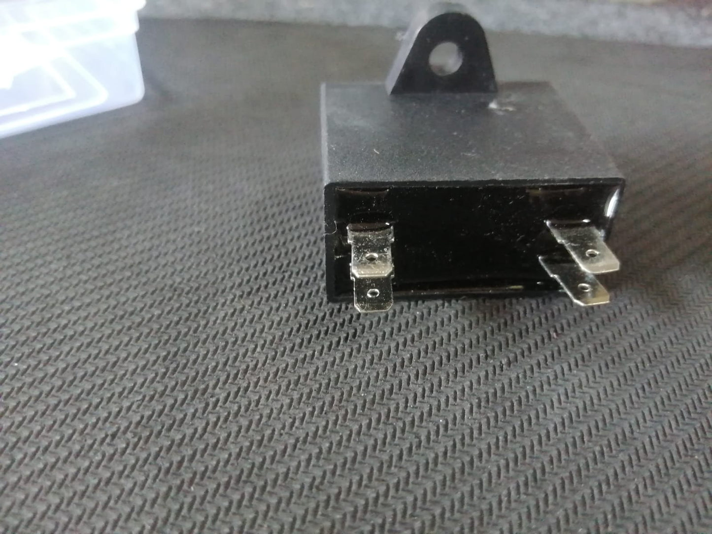 3.5uF 450VAC 5% AC 4 leg Capacitor ET6620