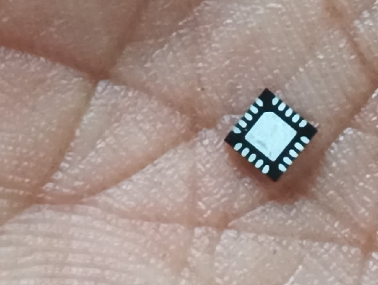 PY32F003F16U6TR QFN-20-EP(3x3) PUYA SMD 32 bit ARM Cortex M0 Microcontrollers ETD11234