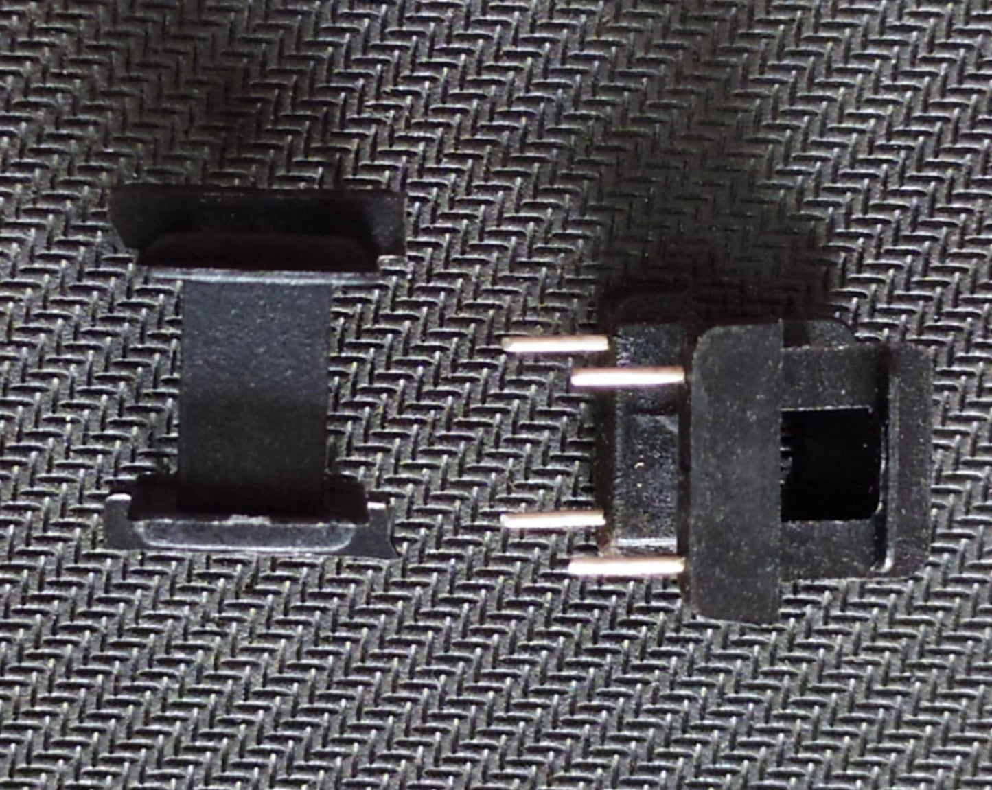 EE20 HORIZONTAL 4 LEG BOBBIN ET7476