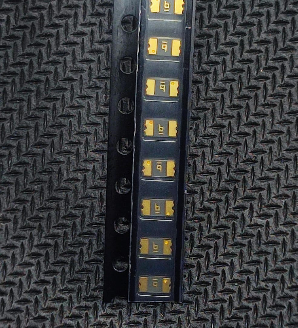 1.1A 6V 1206 SMD BOURNS Resettable PPTC Fuse b MF-NSMF110-2 ET7676