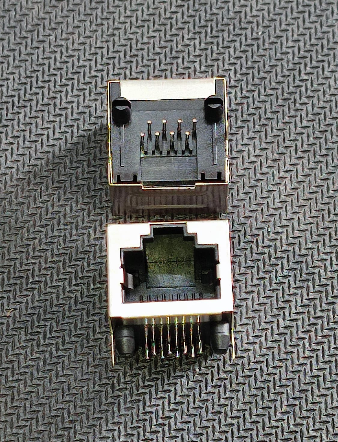 RJ45 metal type female right angle pcb mountable 8pin RC01133 ET7698