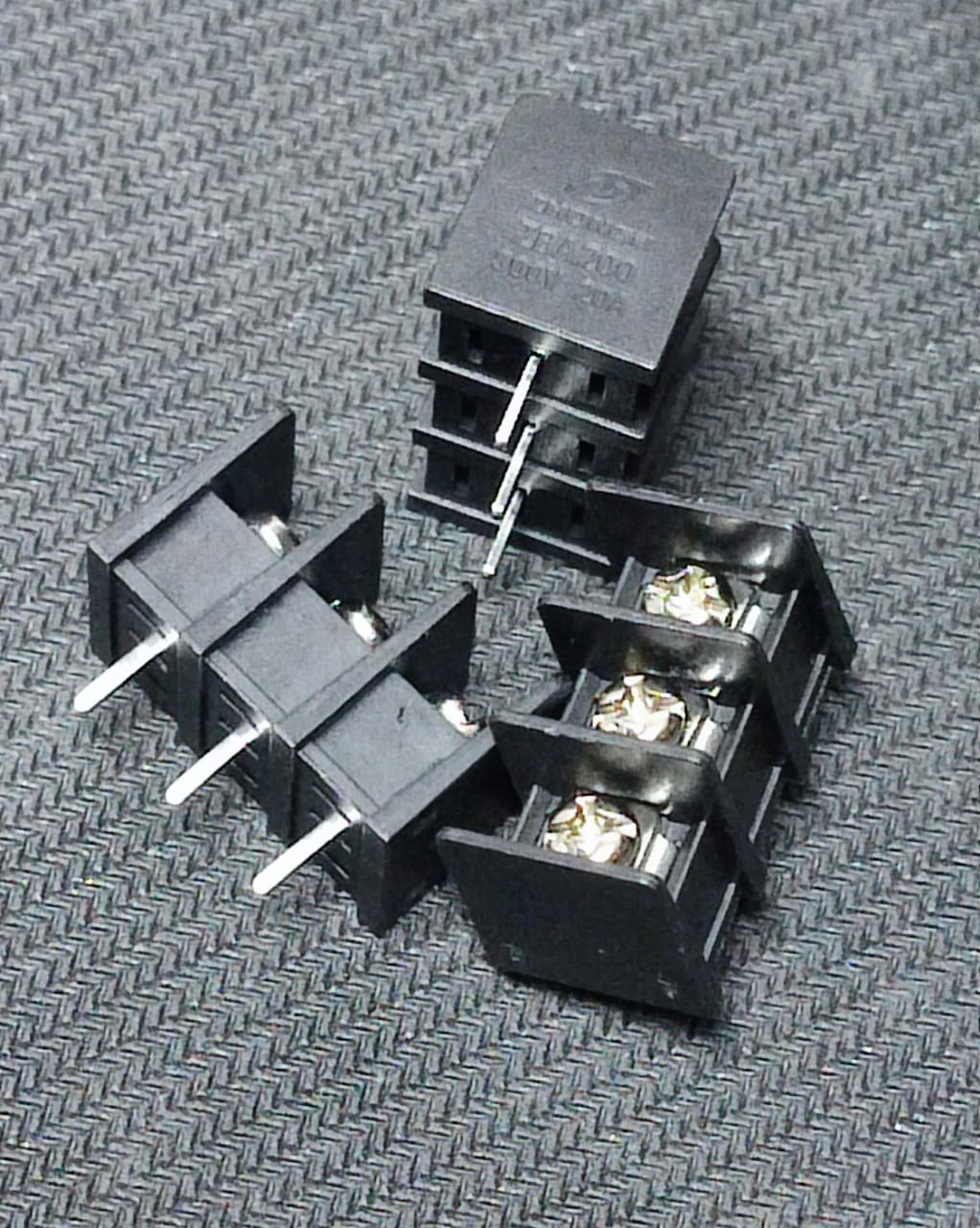 ZBA200 ZB25C-3P 3 PIN PCB TERMINAL BLOCK 7.62MM 300V 20A ET7378