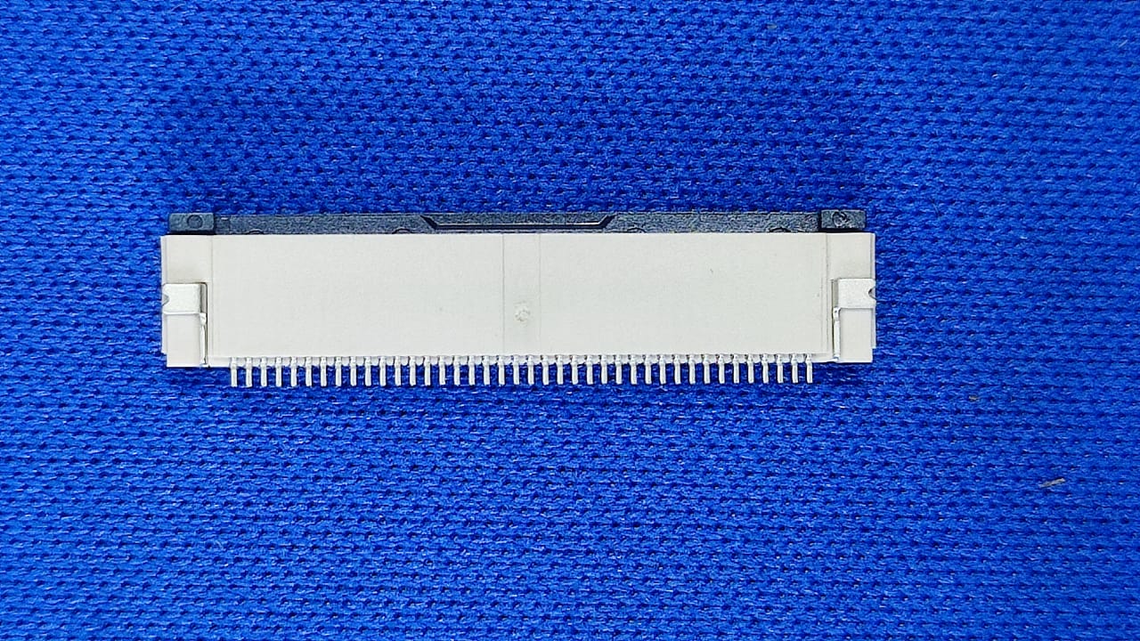 AFC01-S40FCA-00 Flip type 40P Bottom Contact Horizontal attachment 0.5mm SMD,P=0.5mm ETA2147