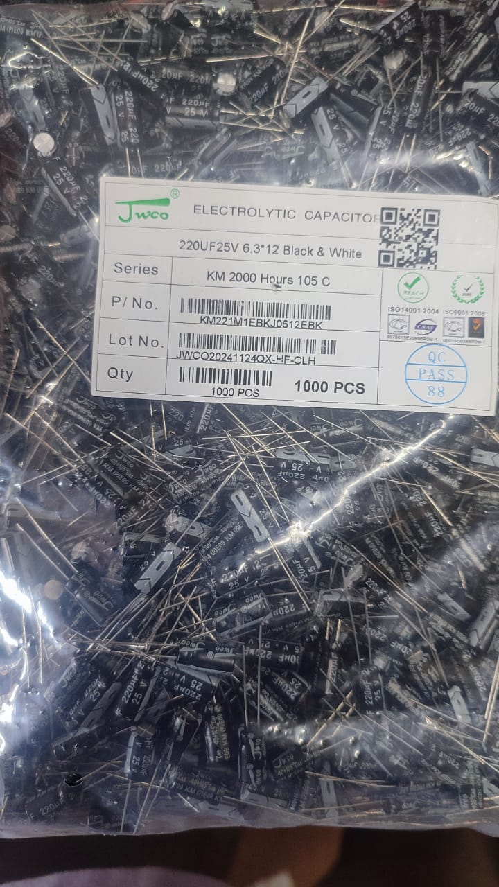 220uF 25V JWCO Electrolytic Capacitor 105C ET10226