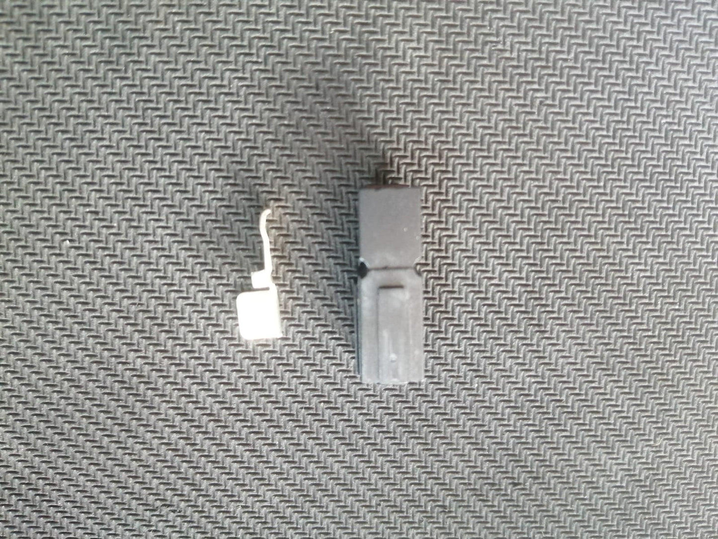 SINGLE POLE 45A CONNECTOR BLACK ETD11034