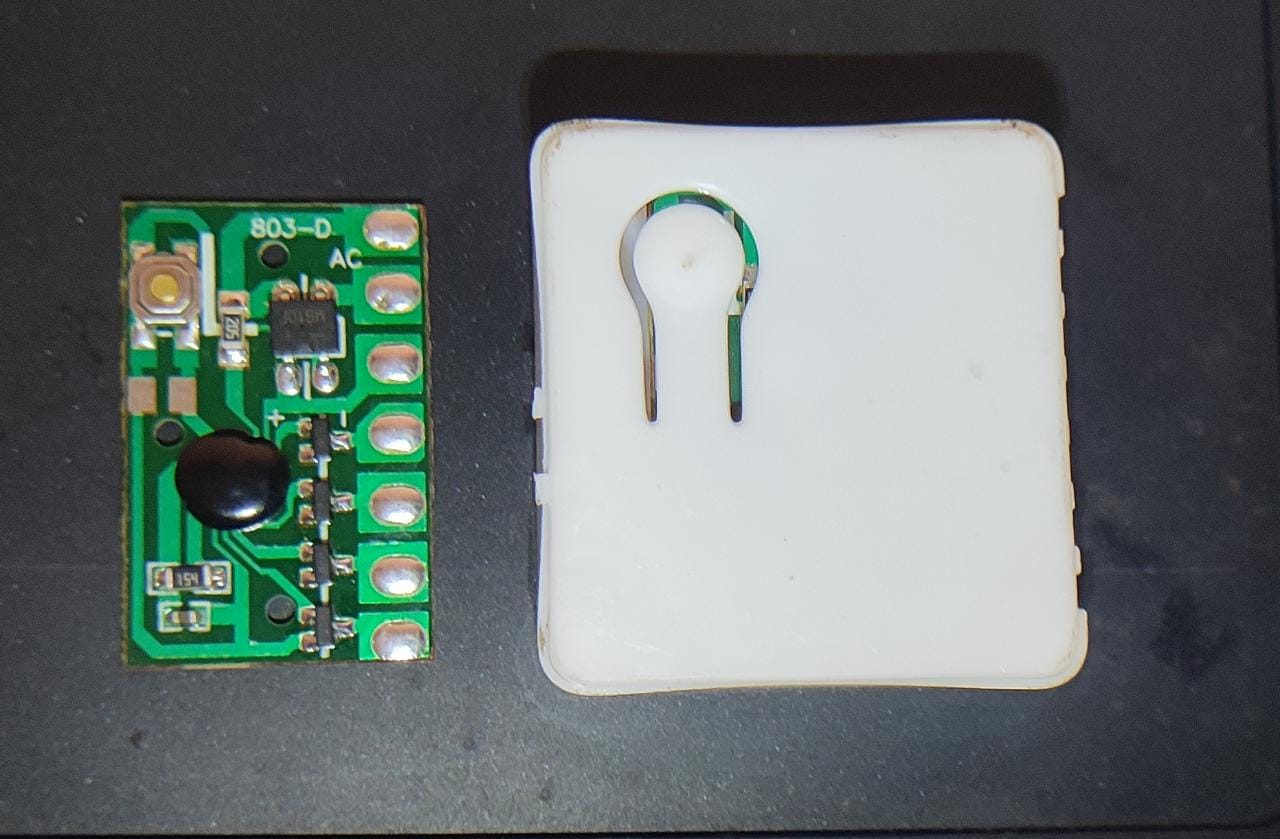 4 CHANNEL CHASER WITH 8 DESIGN 220V 0.1A ET5796