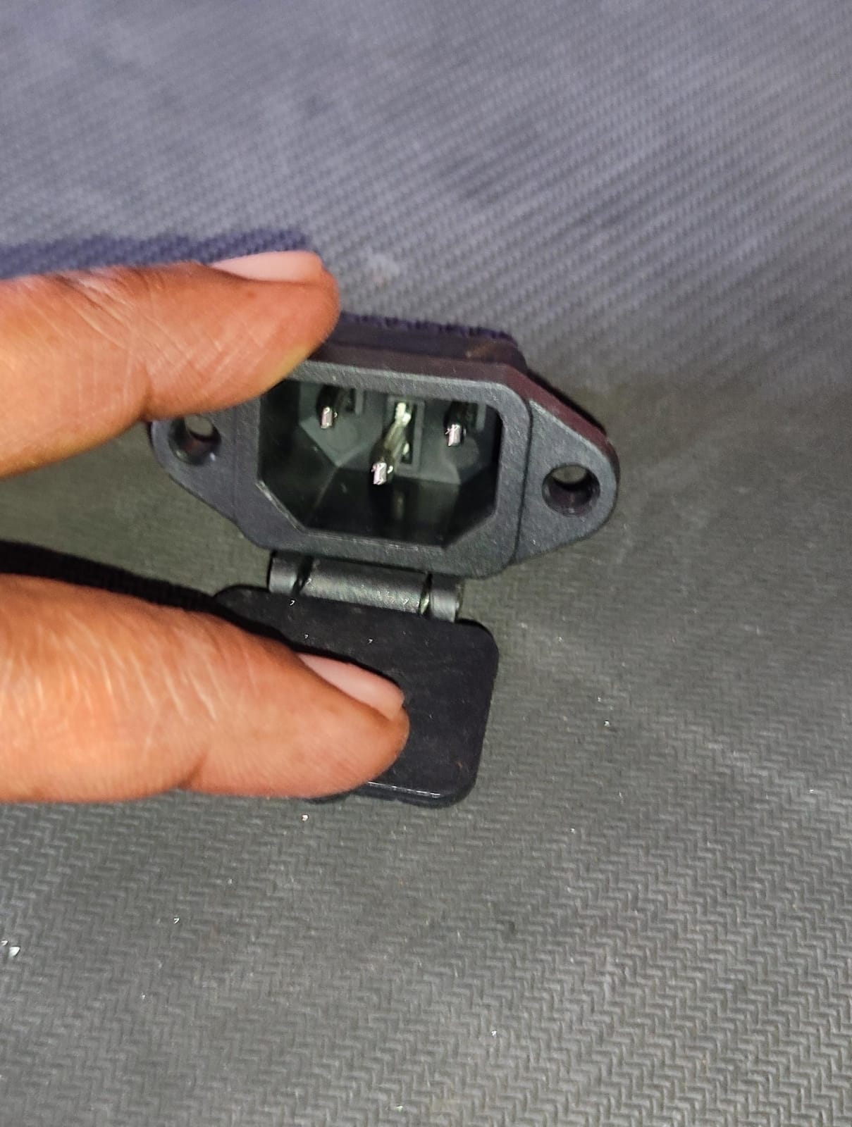 ICE SCREW MOUNT MALE CONNECTER WITH SPRING PLASTIC AC CONNECTORS ETD11029