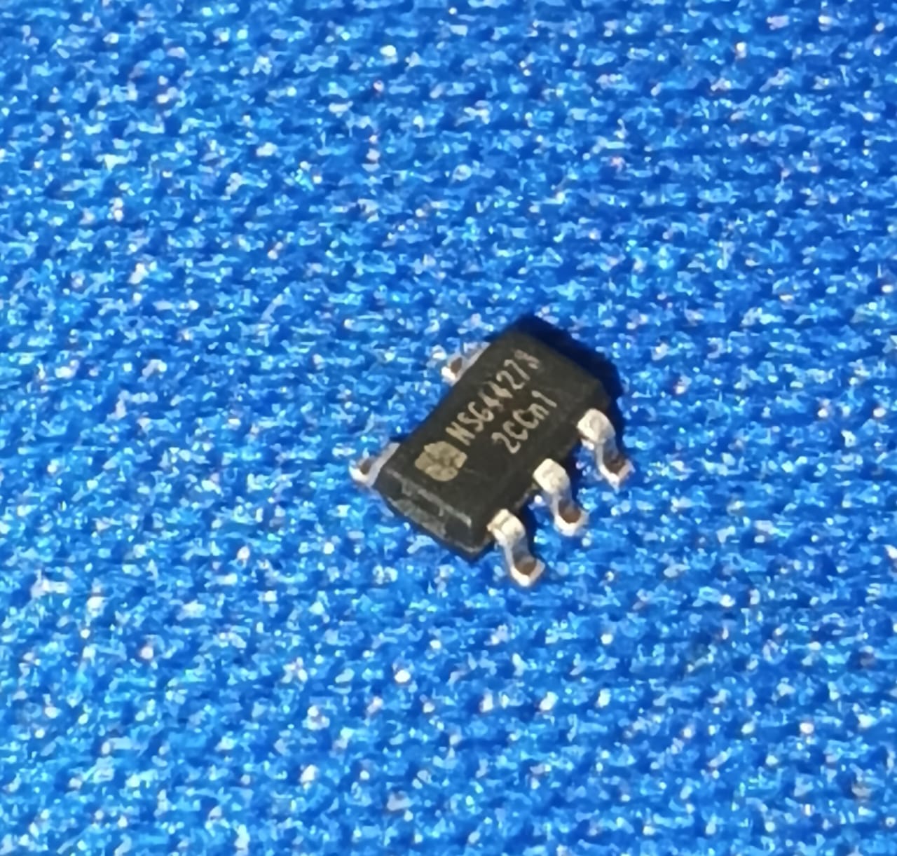 NSG44273 SOT-23-5 WXNSIC Gate Drivers 44273 ETA2305