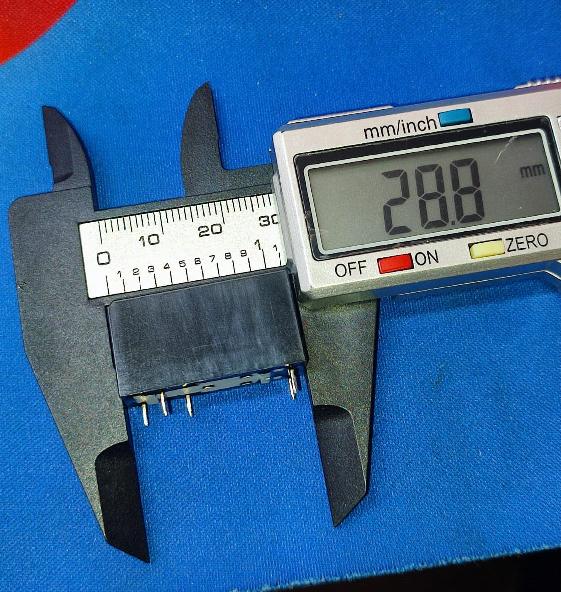 G2RL-1-DC24 OMRON 24V 12A SPDT Relay Through Hole,12.5x28.8mm ETD11087