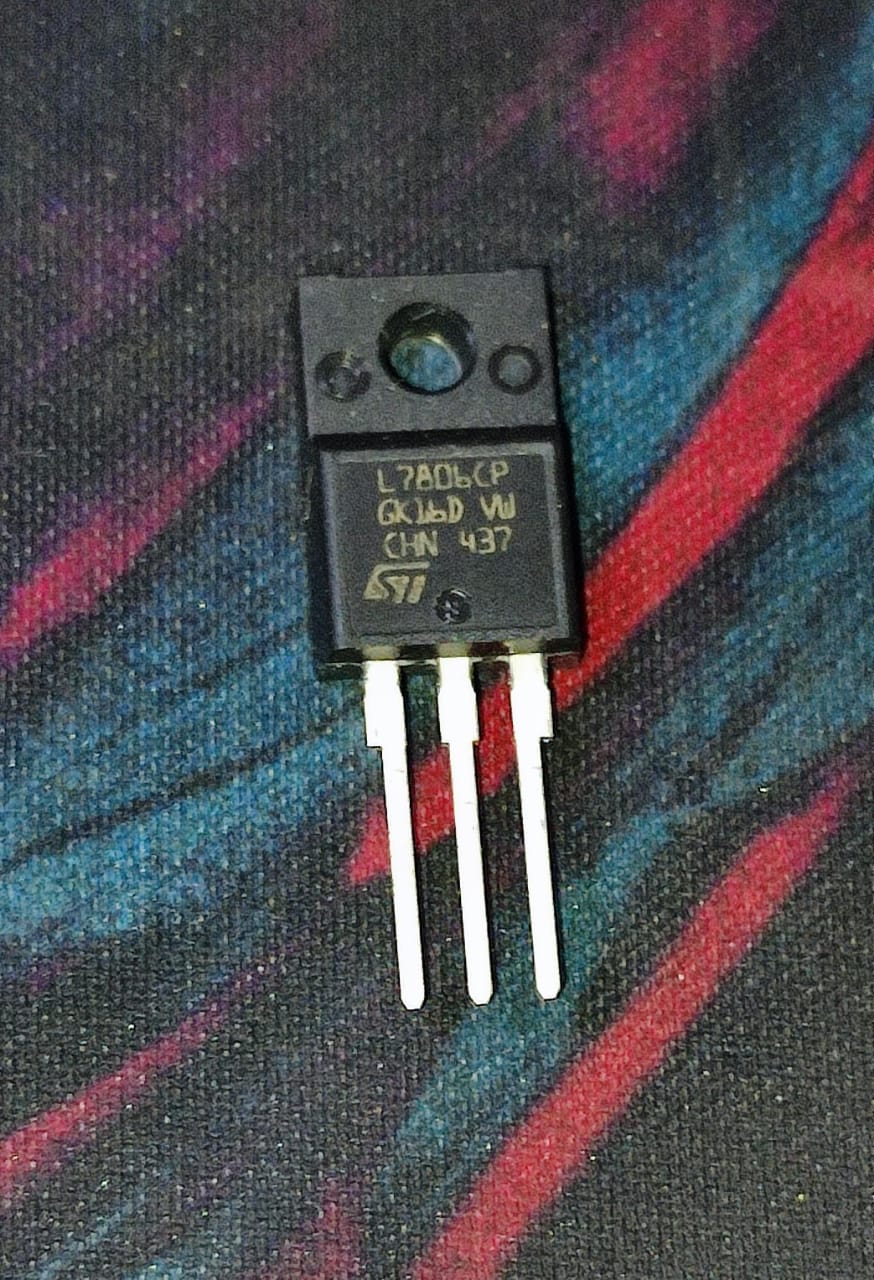 L7806CP TO220FP ST VOLTAGE REGULATOR 7806 ETA1774