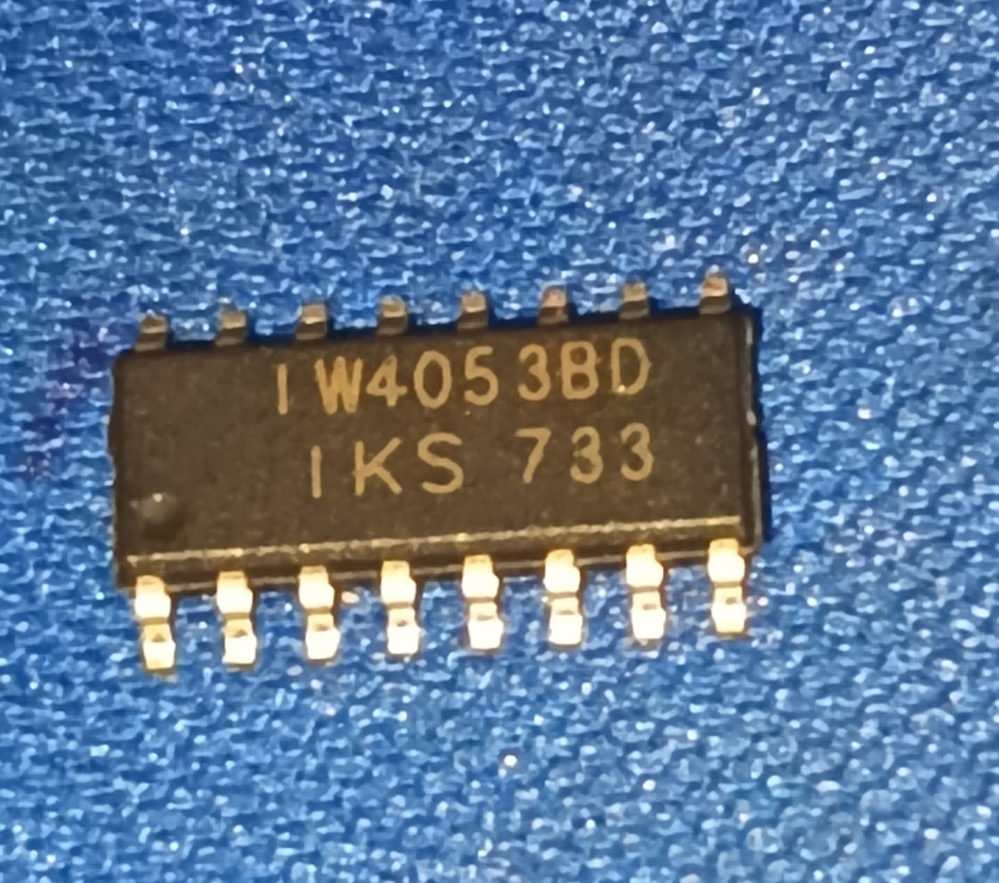 IW4053BD IK SEMI SOIC16 NEXPERIA SMD 4053 CD4053 ETD11417