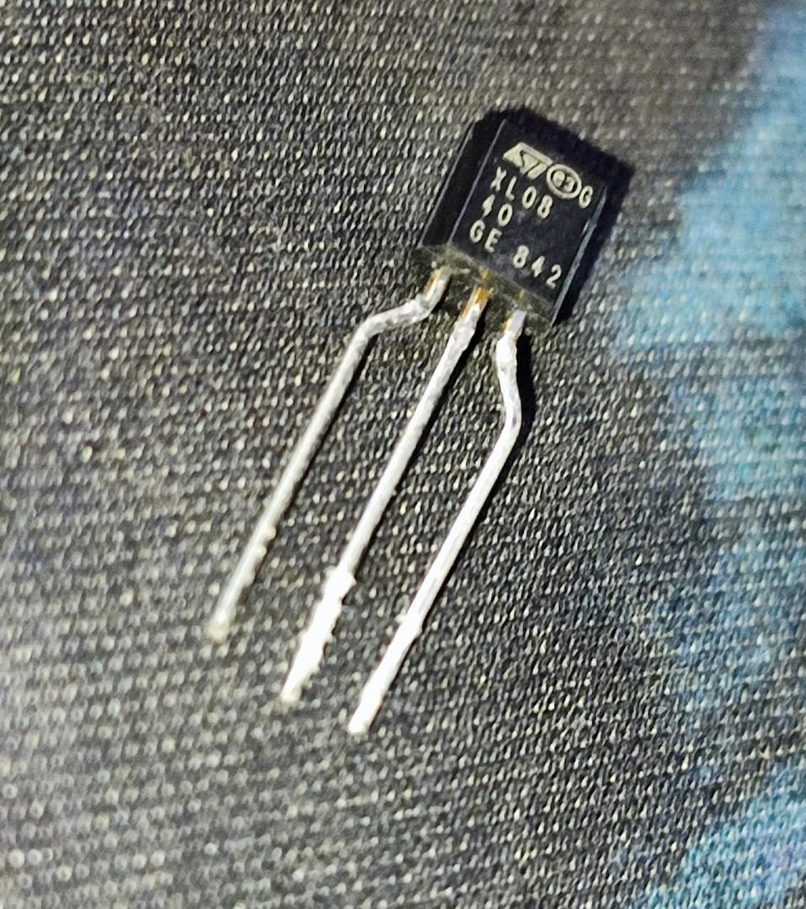 XL0840 TO92 THYRISTOR SCR 400V 0. 8A ET2565