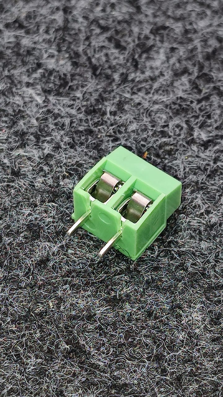 XY126V 2 Pin XINYA PCB Mount Terminal Block connector 10A 5MM ET7165