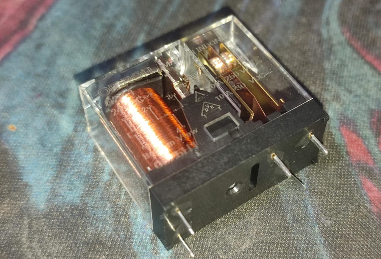 G2R-1-DC24 OMRON 24V 10A SPDT Relay 28.8x12.7mm ETD11296