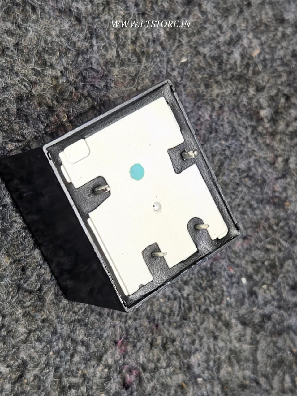 5V 30A BOX Relay SLC-05VDC-SL-A Songle 1 Form A: 1A (SPST-NO) 4 LEG ETA2762