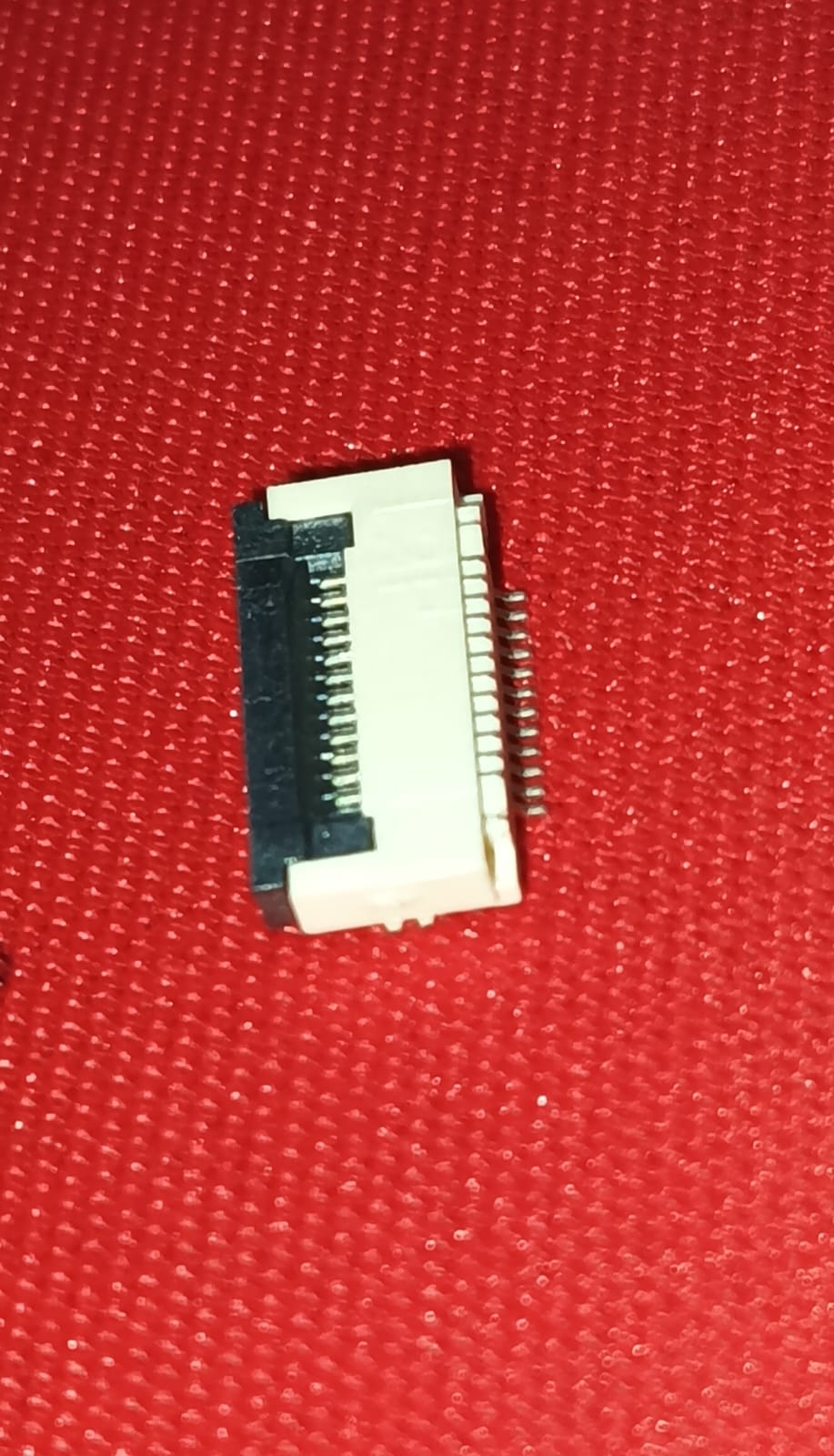 AFC01-S12FCA-00 12 pin SMD,P=0.5mm,Surface Mount Right Angle JUSHUO Flip type 12P ETA2261