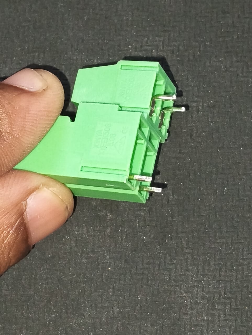 XYEK & EEK508-2P 250V 18A ETD11236