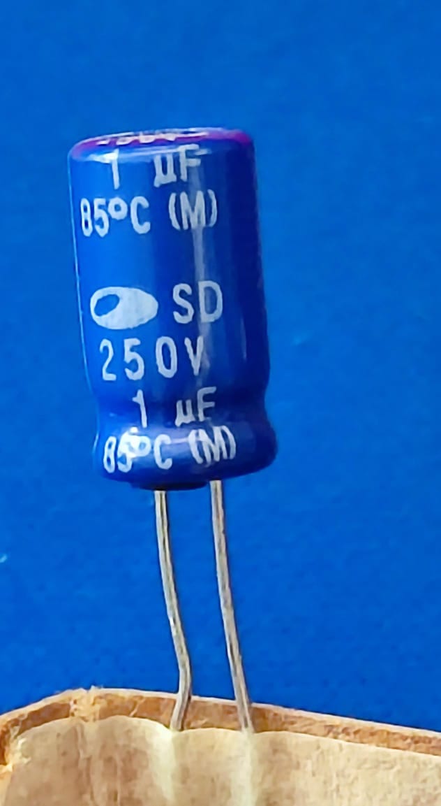 1uF 250V SAMWHA Electrolytic Capacitor ETA2226