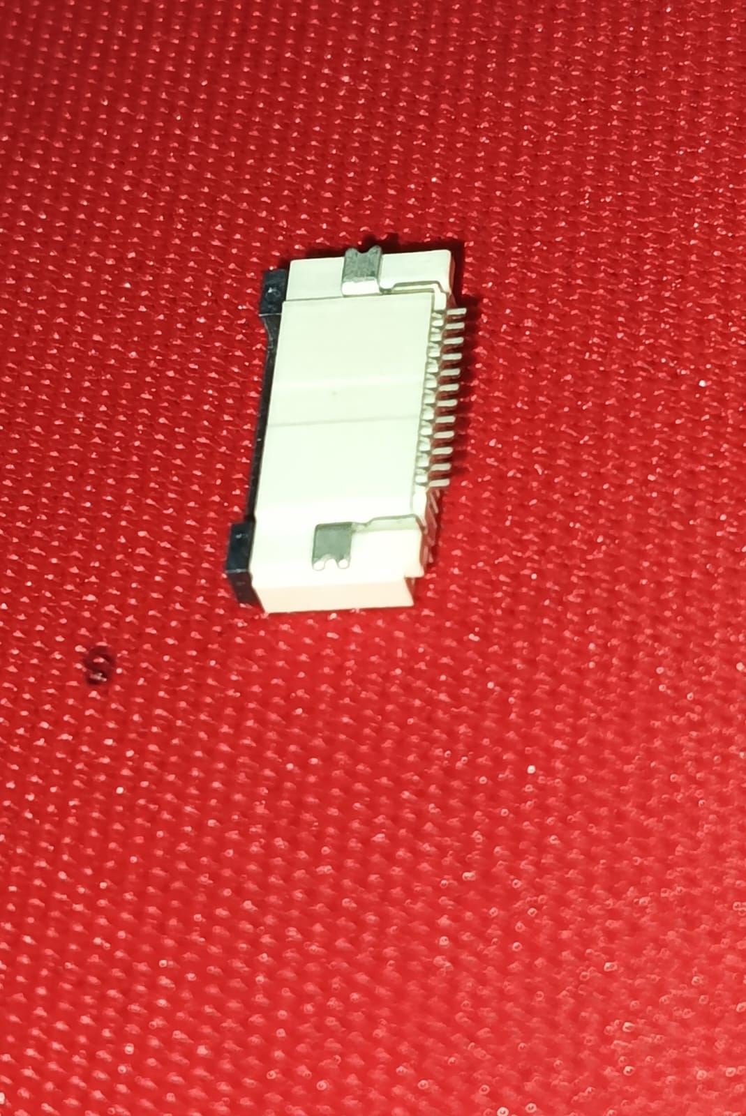 AFC01-S12FCA-00 12 pin SMD,P=0.5mm,Surface Mount Right Angle JUSHUO Flip type 12P ETA2261