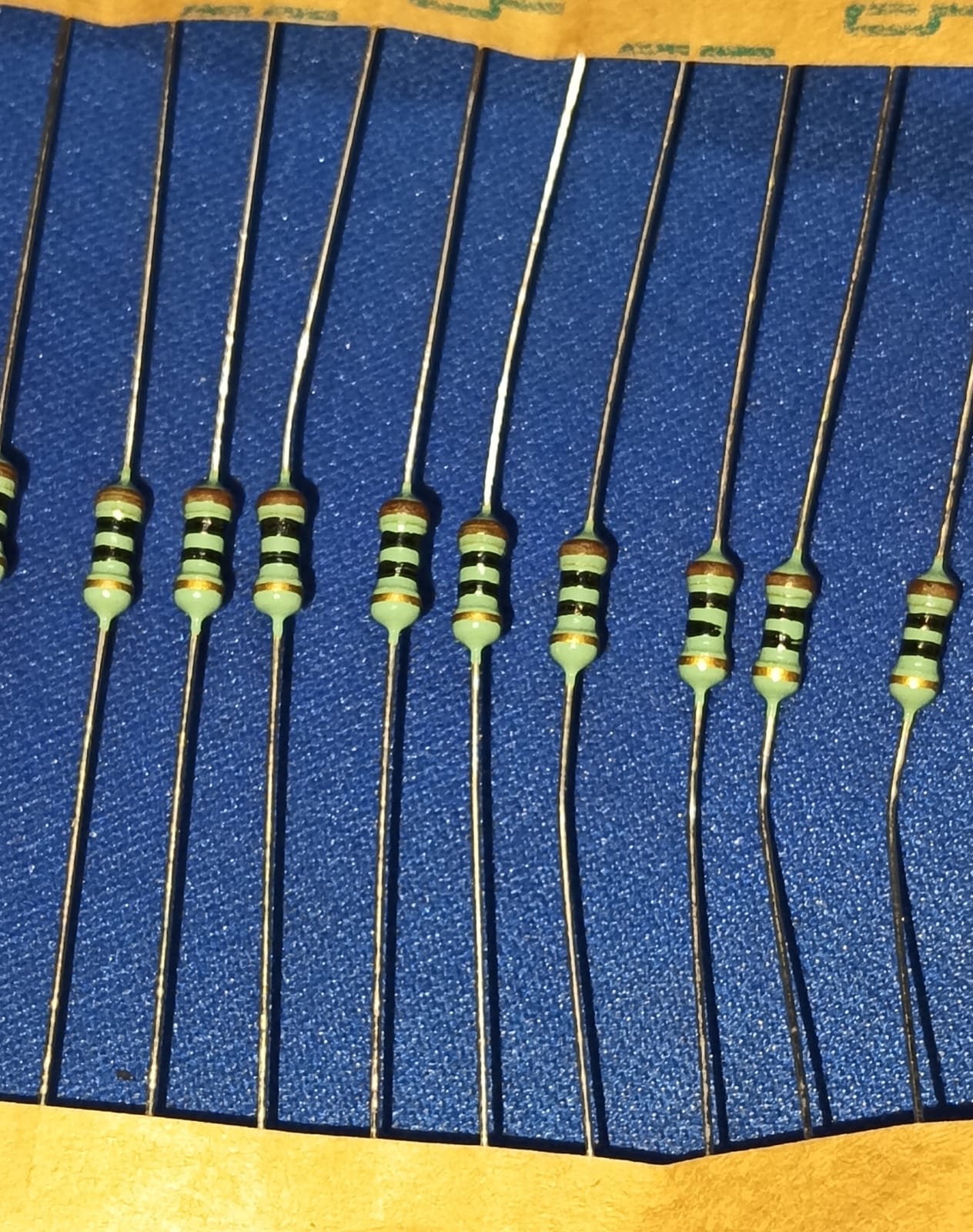 10 OHM 0.25W RESISTOR CFR TOLERANCE 5% 10R 10E ETD11418