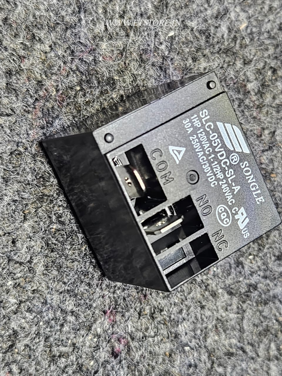 5V 30A BOX Relay SLC-05VDC-SL-A Songle 1 Form A: 1A (SPST-NO) 4 LEG ETA2762