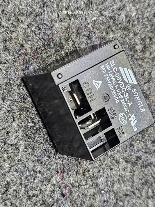 5V 30A BOX Relay SLC-05VDC-SL-A Songle 1 Form A: 1A (SPST-NO) 4 LEG ETA2762