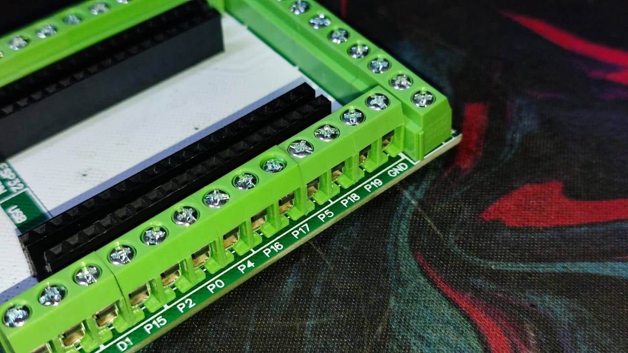 ESP32 38 PIN SCREW TERMINAL BREAKOUT BOARD  ET7739