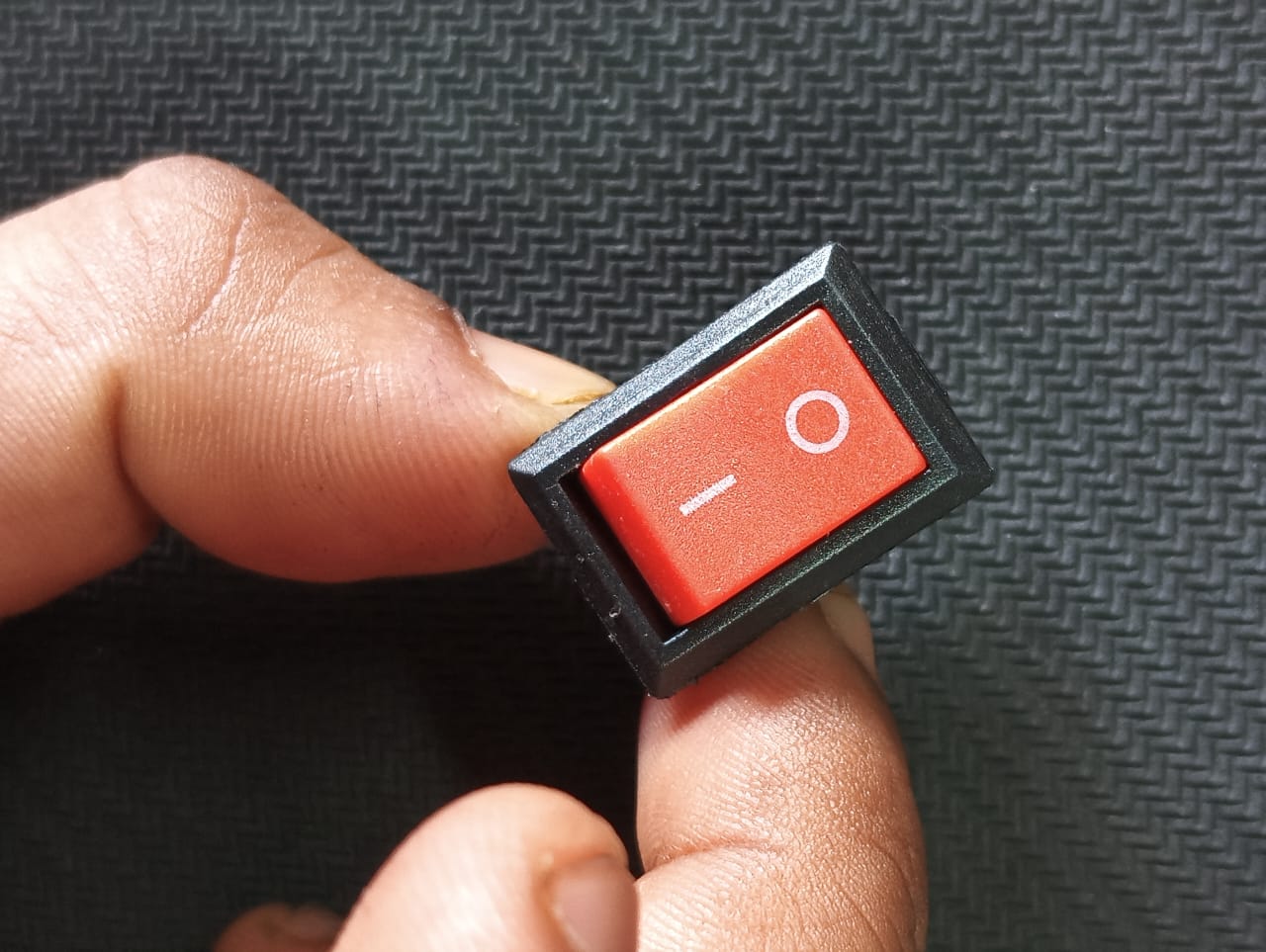 SPST Rocker Switch  6A 250V AC On/Off Electrical Switch ET8017